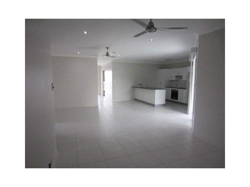 103 Daydream Circuit, Burdell QLD 4818