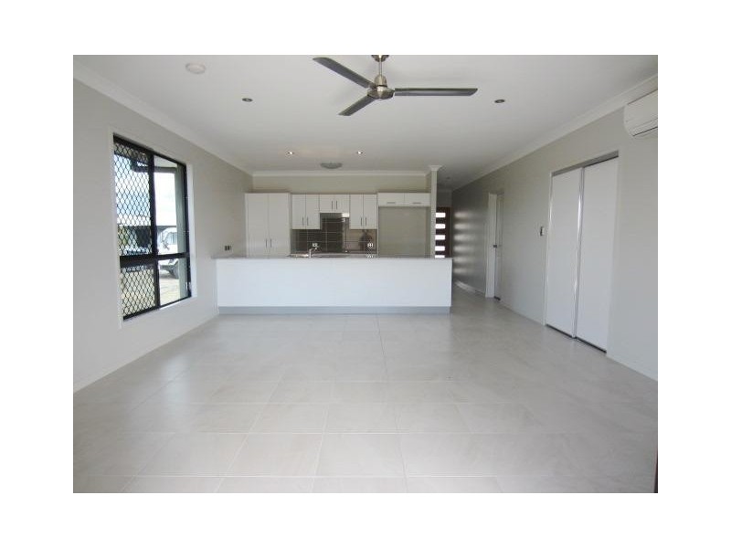 4 Molokai Street, Burdell QLD 4818