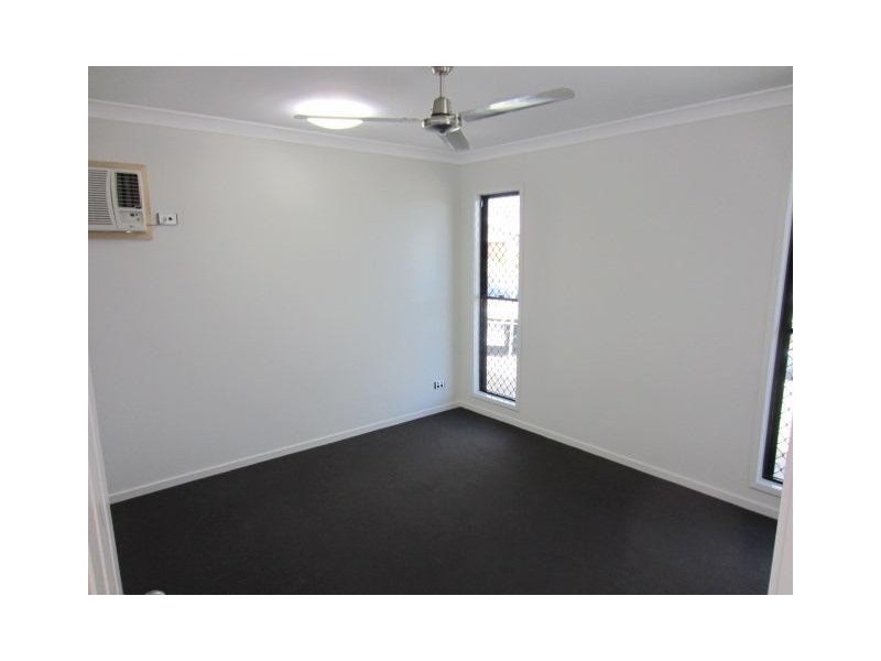 4 Molokai Street, Burdell QLD 4818