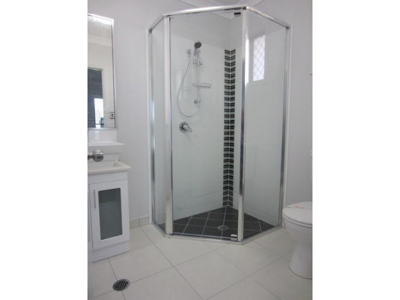 10 Molokai Street, Burdell QLD 4818