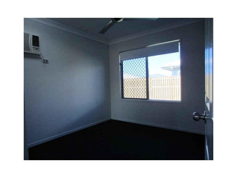 10 Molokai Street, Burdell QLD 4818