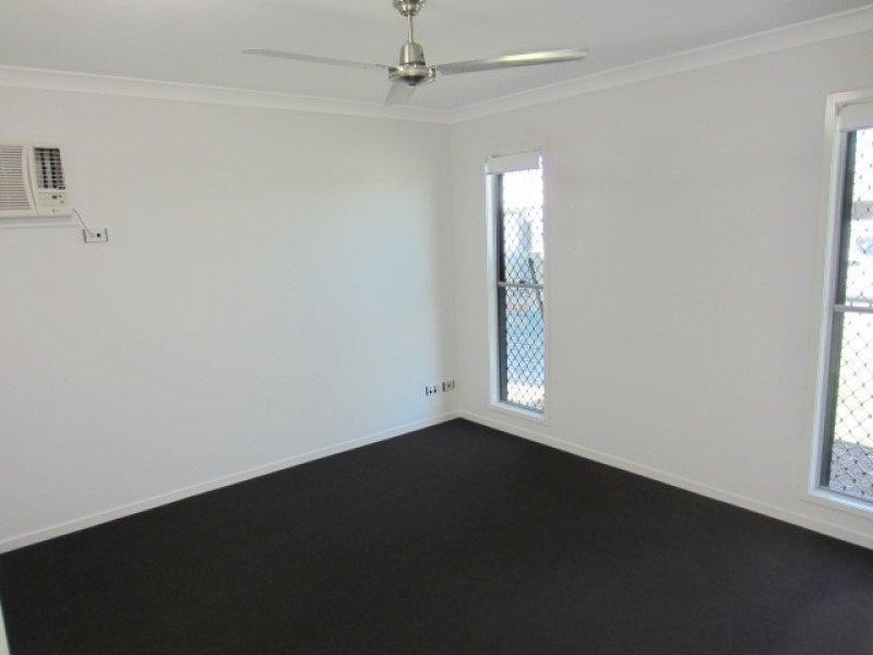 10 Molokai Street, Burdell QLD 4818