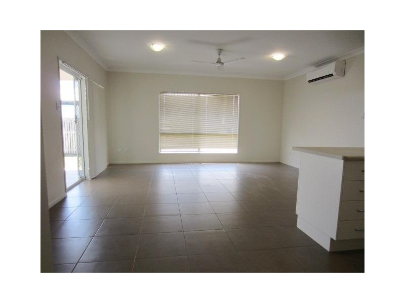 9 Lanai Avenue, Burdell QLD 4818