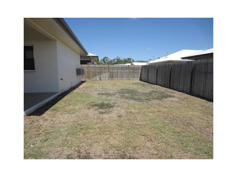 9 Lanai Avenue, Burdell QLD 4818