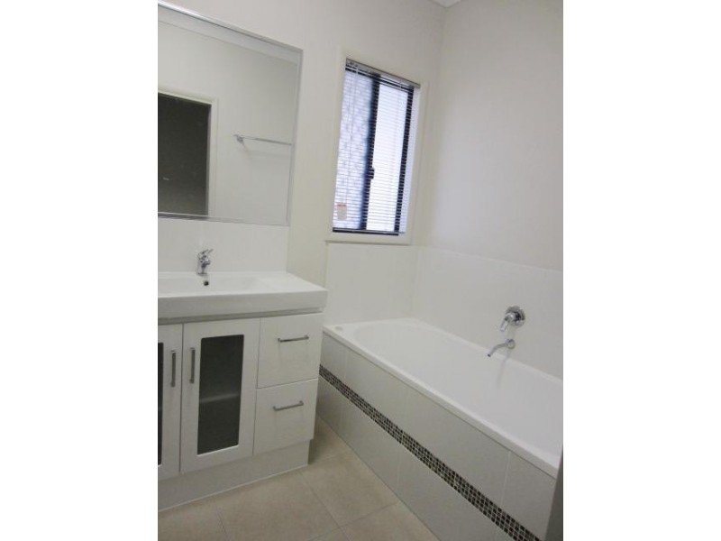 54 Madonis Way, Burdell QLD 4818