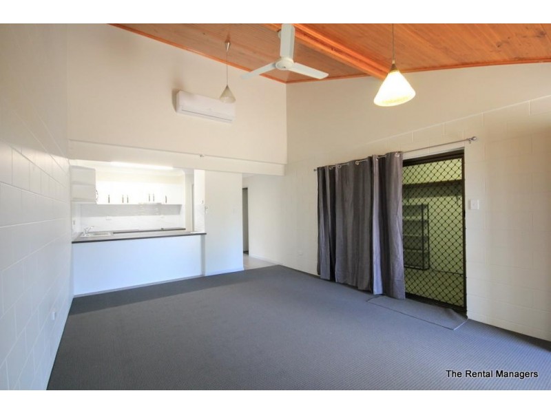 2/45 Hodel Street, Hermit Park QLD 4812