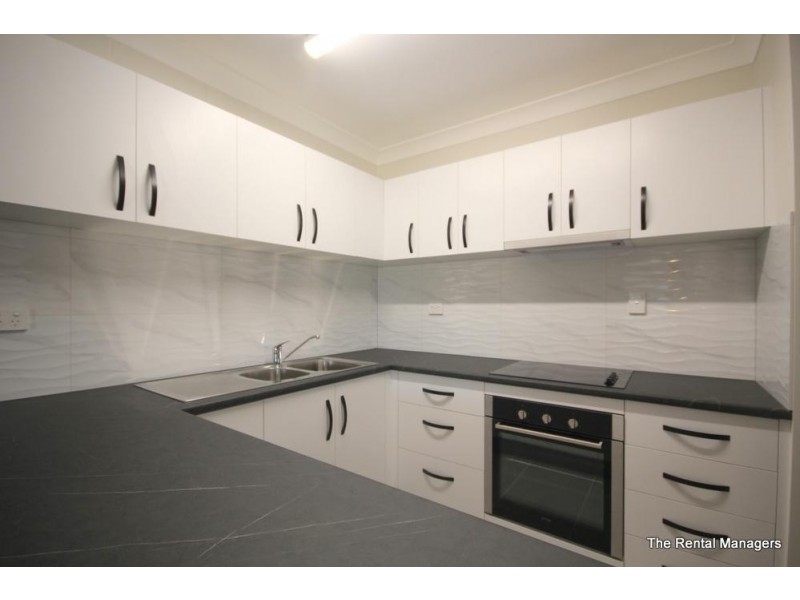 2/45 Hodel Street, Hermit Park QLD 4812