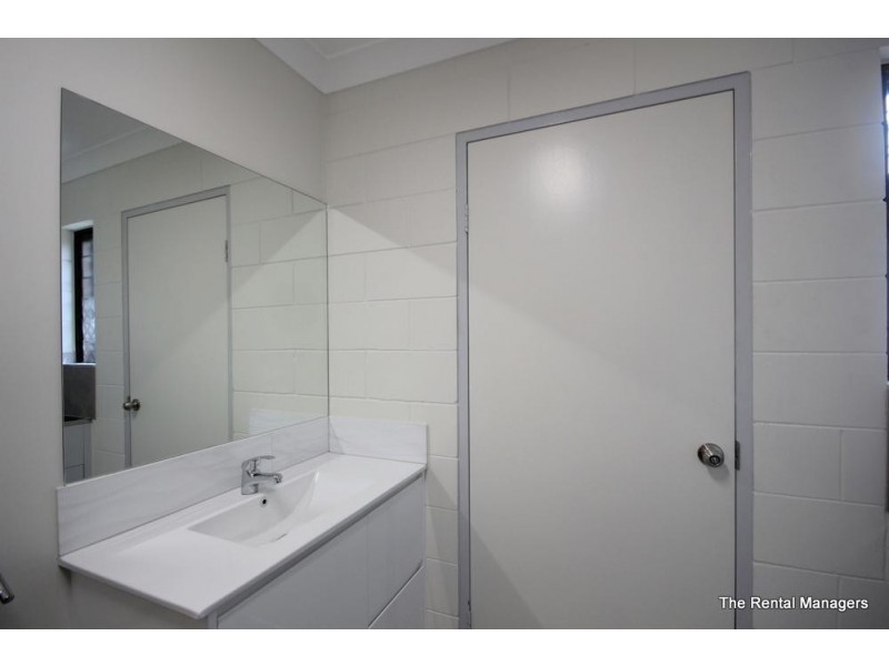 2/45 Hodel Street, Hermit Park QLD 4812