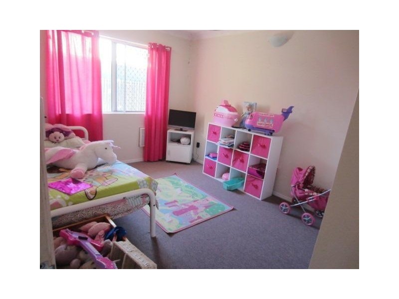 96 Marina Drive, Bushland Beach QLD 4818