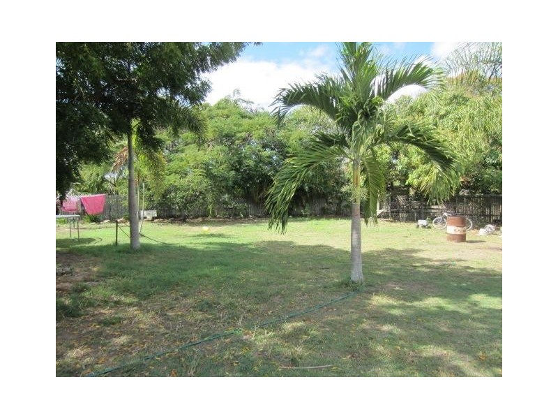 96 Marina Drive, Bushland Beach QLD 4818