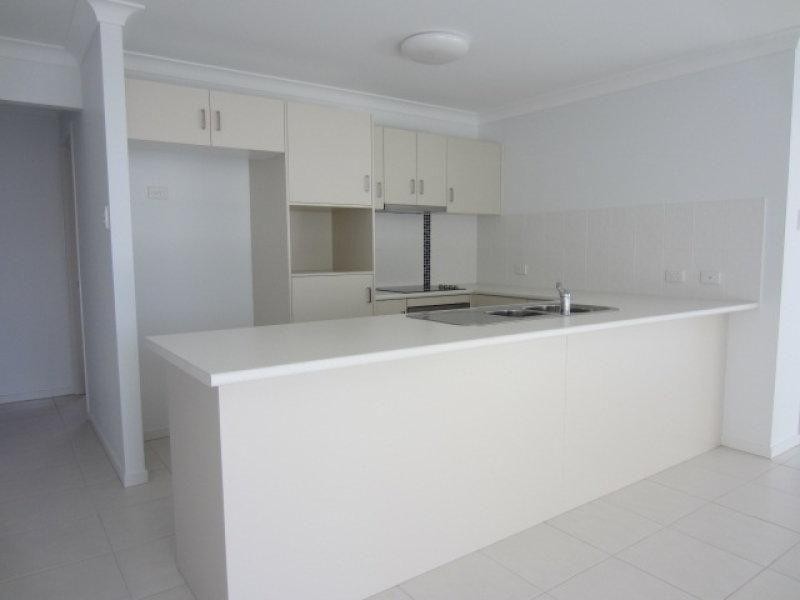 61 Sanctum Boulevard, Mount Low QLD 4818