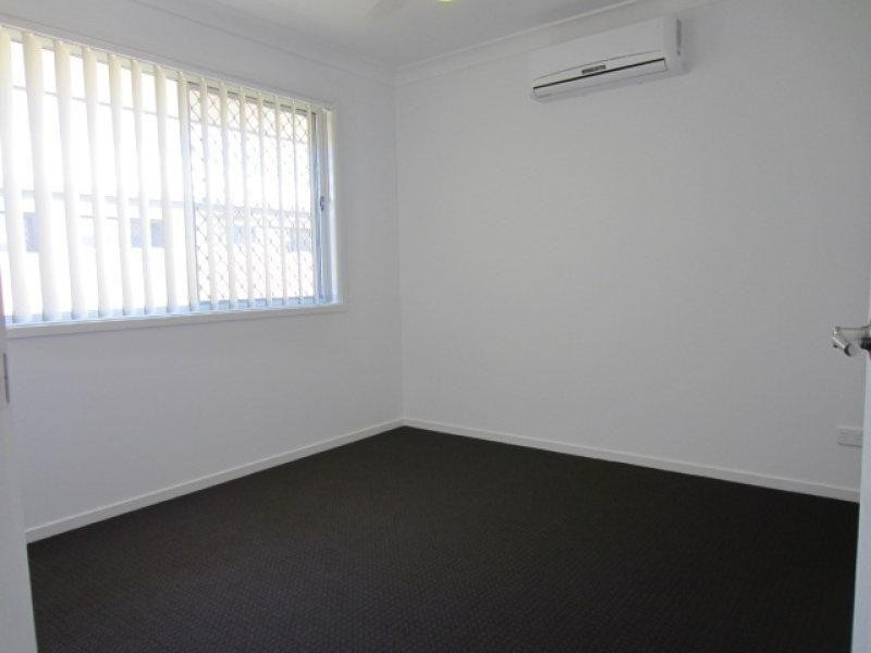 61 Sanctum Boulevard, Mount Low QLD 4818