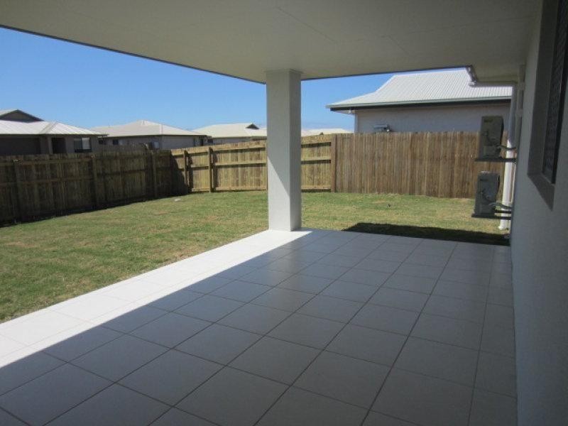 61 Sanctum Boulevard, Mount Low QLD 4818