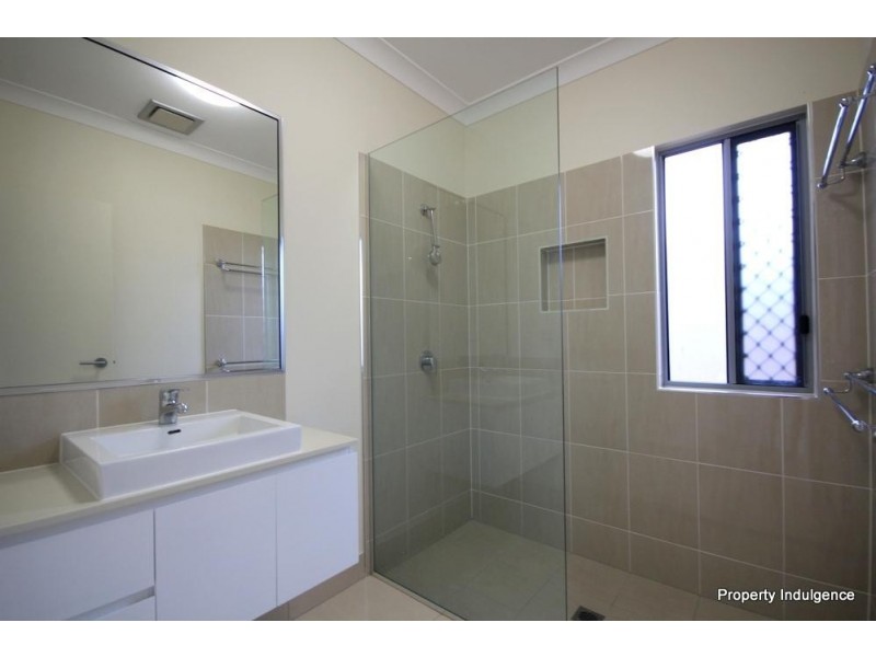 33 Madonis Way, Burdell QLD 4818