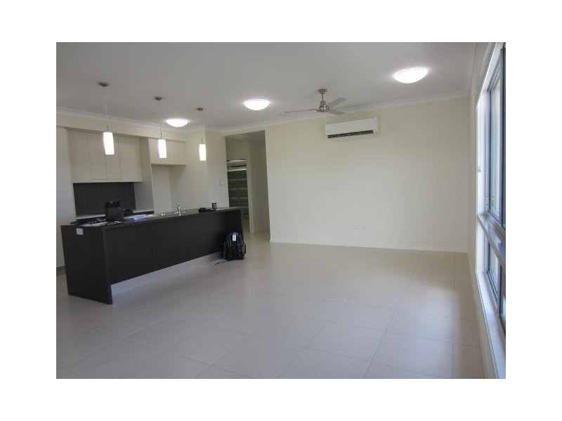 33 Madonis Way, Burdell QLD 4818