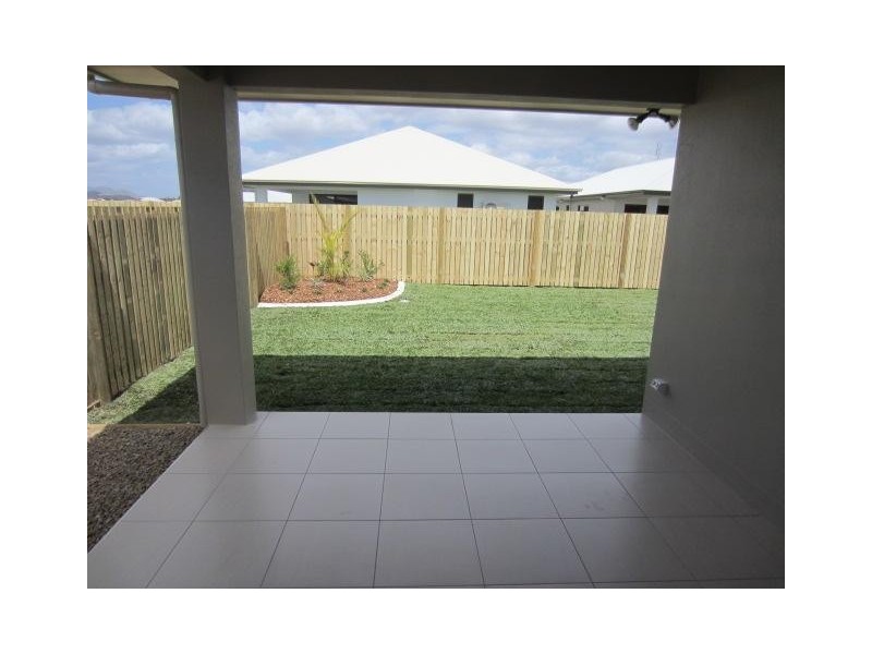 33 Madonis Way, Burdell QLD 4818