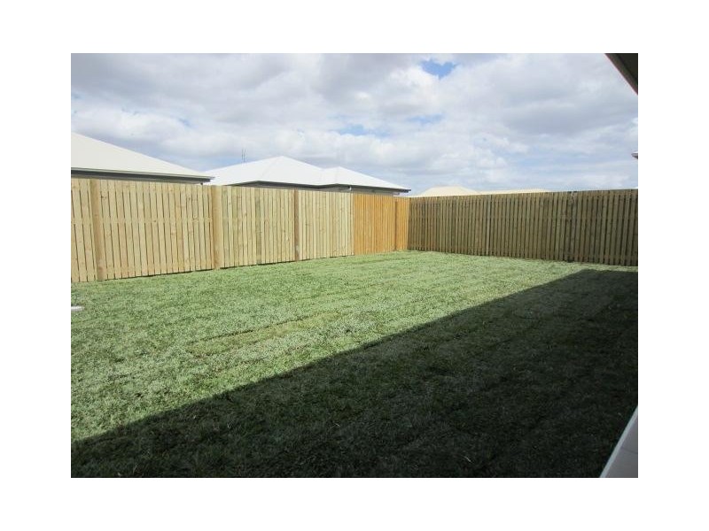 33 Madonis Way, Burdell QLD 4818