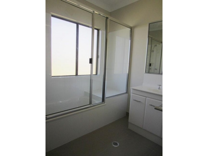 40 Madonis Way, Burdell QLD 4818