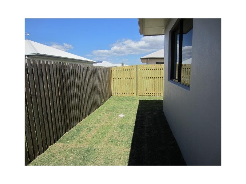 40 Madonis Way, Burdell QLD 4818