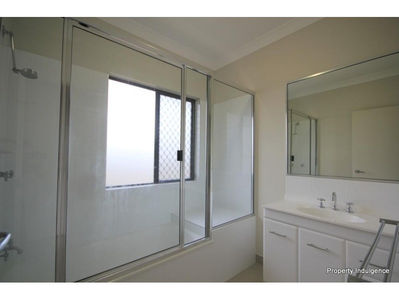 40 Madonis Way, Burdell QLD 4818