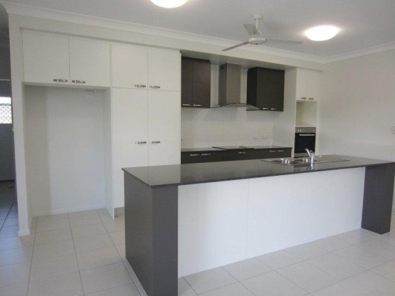 9 Batiki Crescent, Burdell QLD 4818