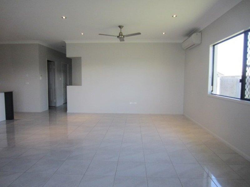 9 Batiki Crescent, Burdell QLD 4818