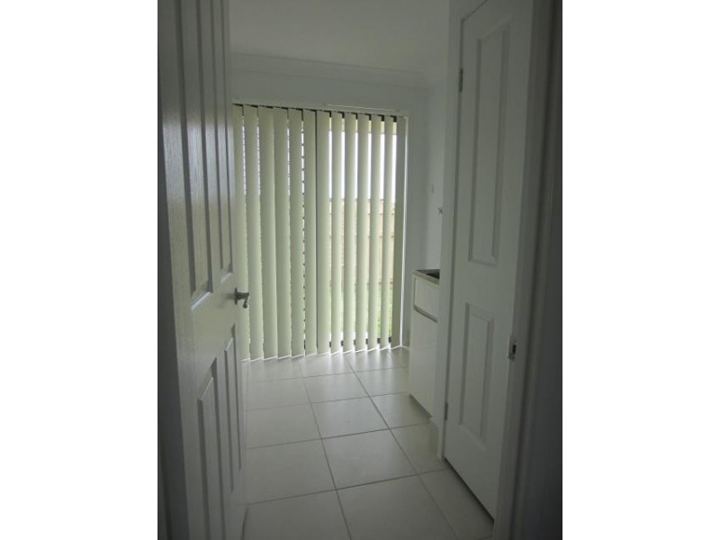 27 Epping Way, Mount Low QLD 4818