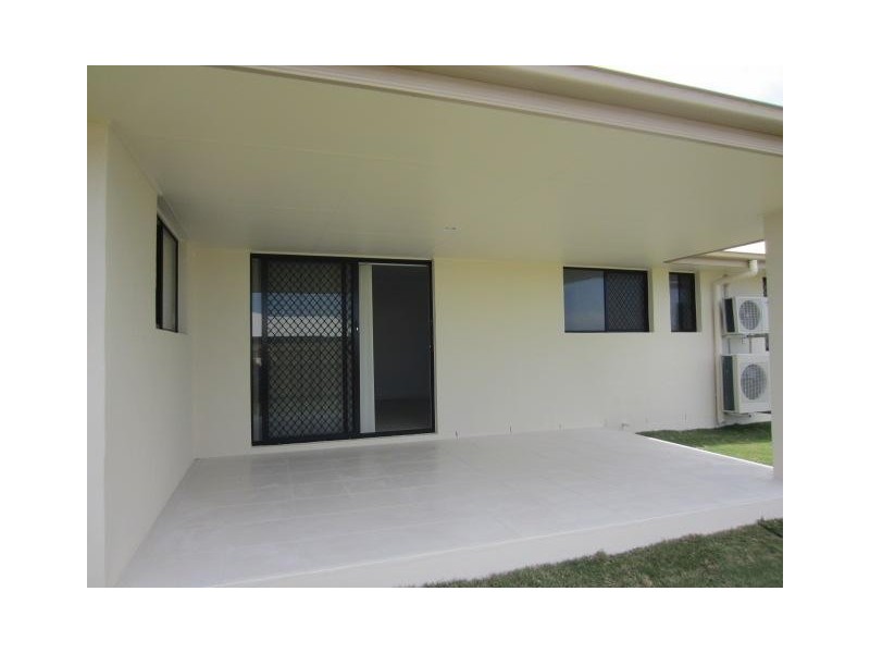 27 Epping Way, Mount Low QLD 4818