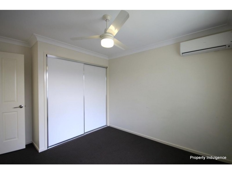 5 Whitehaven Way, Mount Low QLD 4818