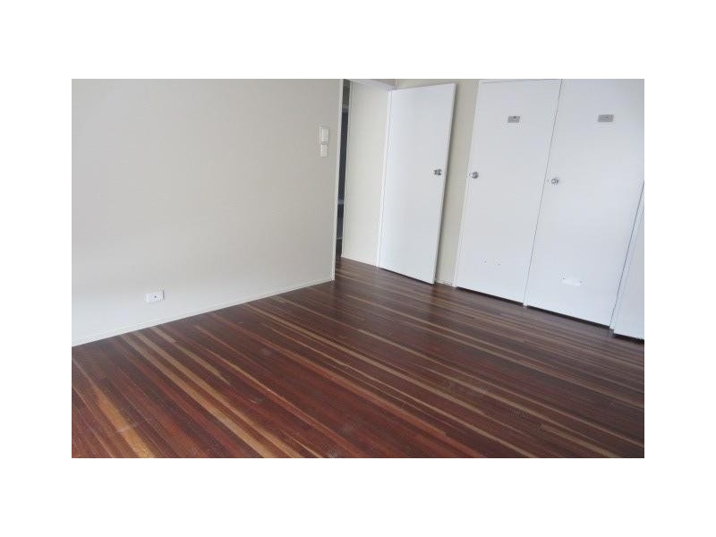 4 Cameron Court, Kelso QLD 4815