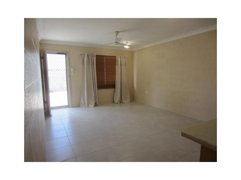 1/13 Shelton Street, Kirwan QLD 4817