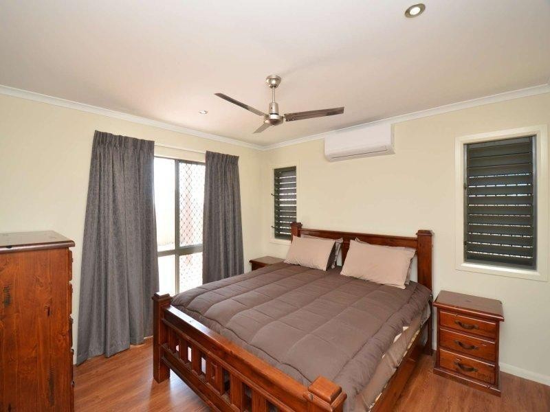 4 Baird Court, Bushland Beach QLD 4818