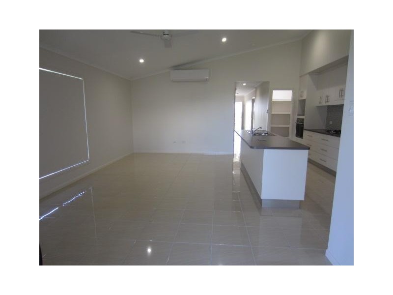 20 Sunhaven Boulevard, Burdell QLD 4818