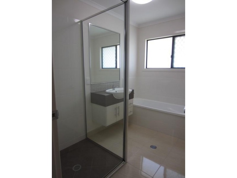 20 Sunhaven Boulevard, Burdell QLD 4818