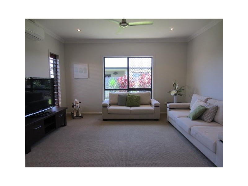 43 Scrubwren Circuit, Bohle Plains QLD 4817