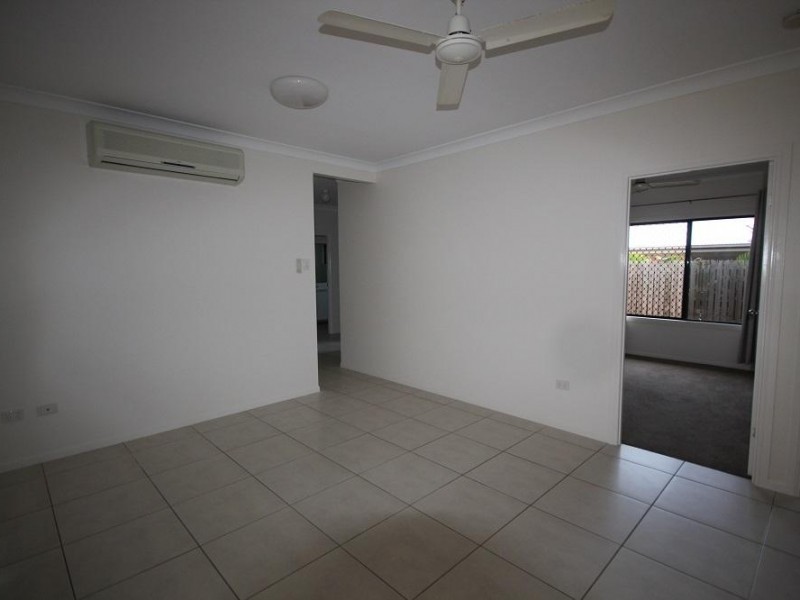 33 Keeper Court, Mount Louisa QLD 4814