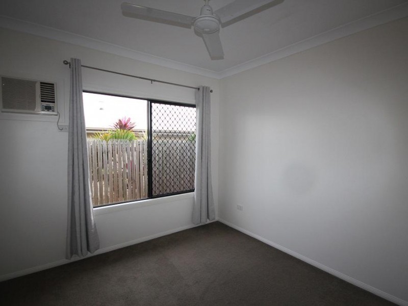 33 Keeper Court, Mount Louisa QLD 4814