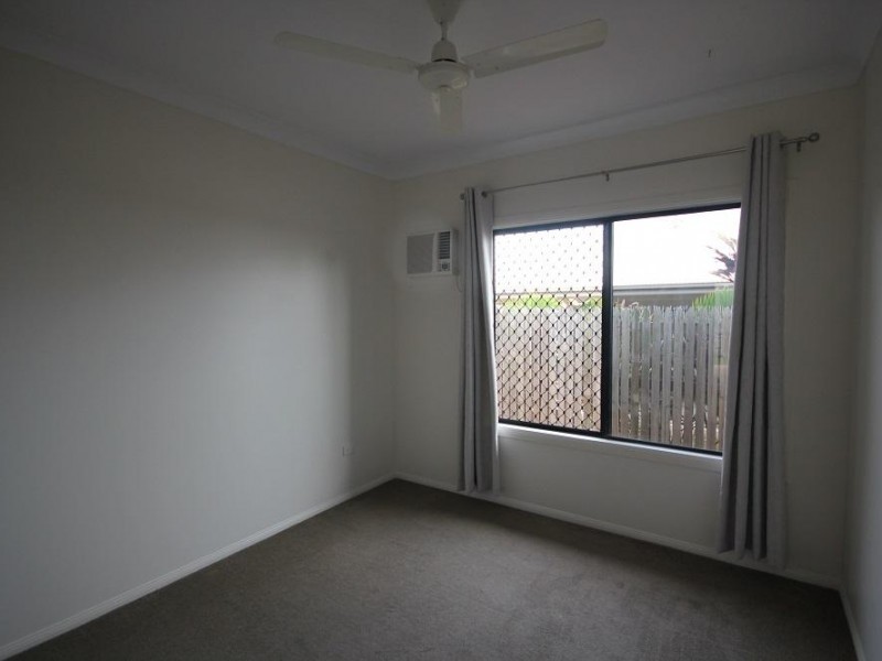 33 Keeper Court, Mount Louisa QLD 4814