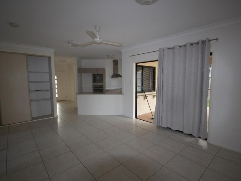 33 Keeper Court, Mount Louisa QLD 4814