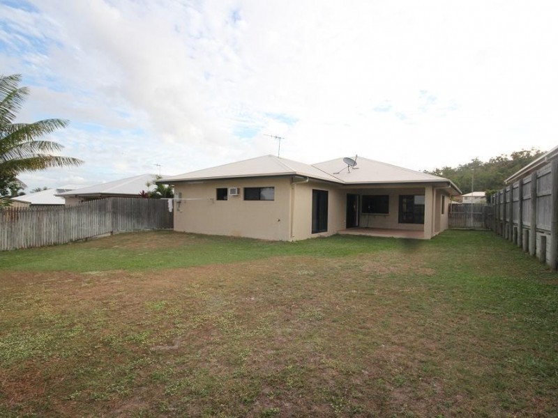 33 Keeper Court, Mount Louisa QLD 4814