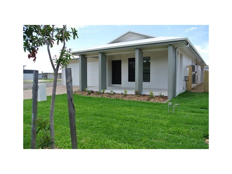 4 Kahana Avenue, Burdell QLD 4818