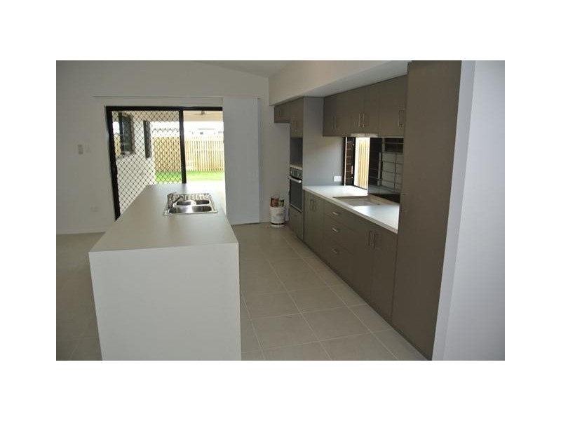 4 Kahana Avenue, Burdell QLD 4818