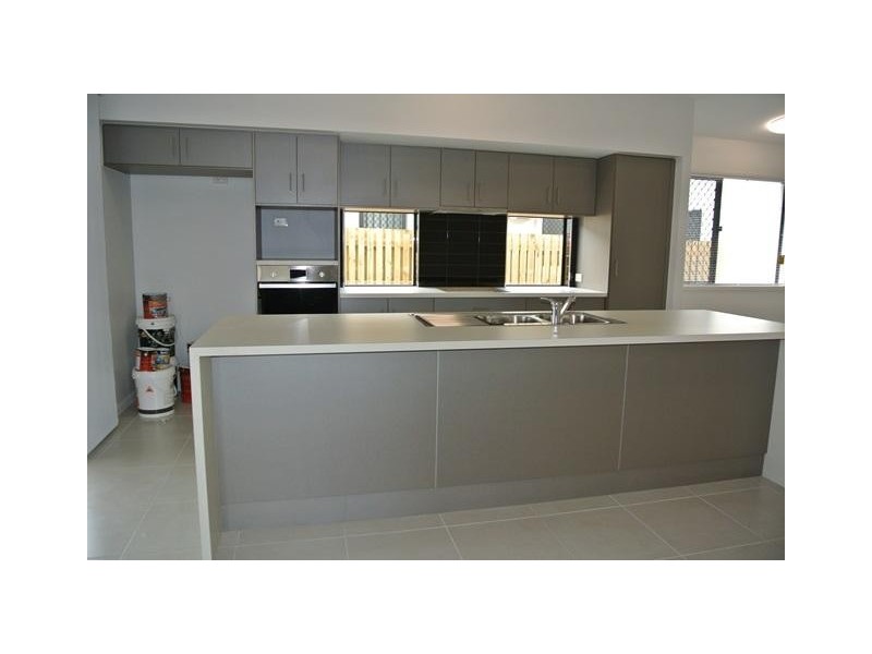 4 Kahana Avenue, Burdell QLD 4818