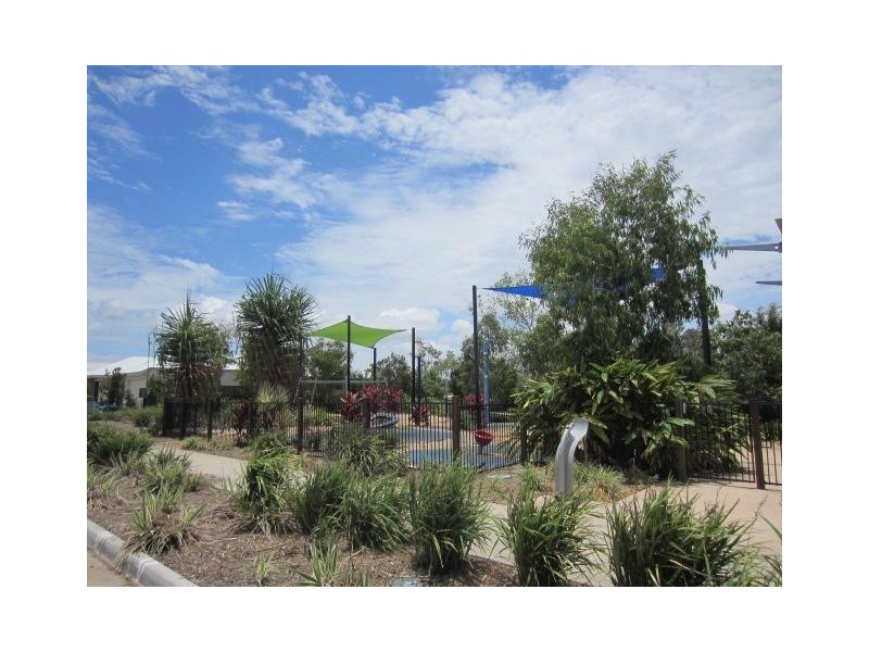 4 Kahana Avenue, Burdell QLD 4818