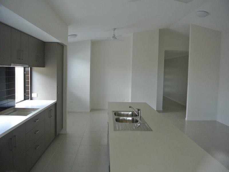 4 Kahana Avenue, Burdell QLD 4818