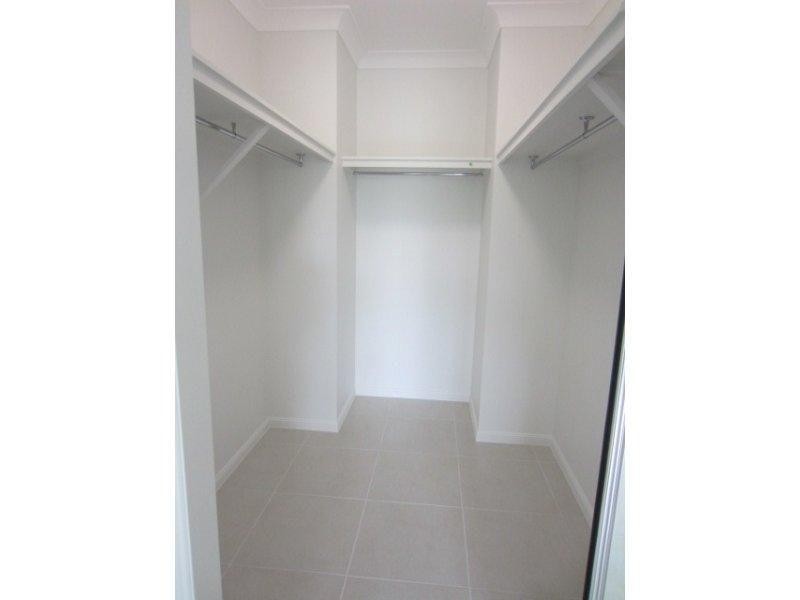 4 Kahana Avenue, Burdell QLD 4818