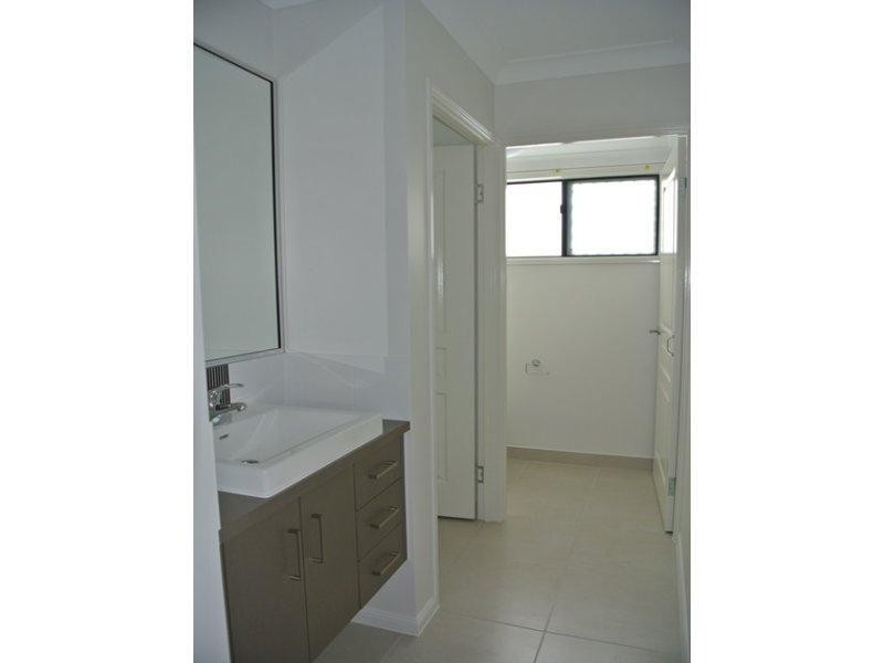 4 Kahana Avenue, Burdell QLD 4818