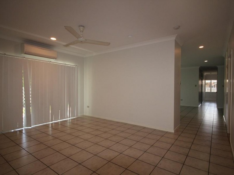 1 Clarence Court, Kirwan QLD 4817