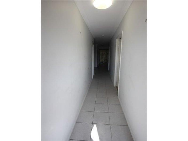 2/3 Crista Court, Kelso QLD 4815