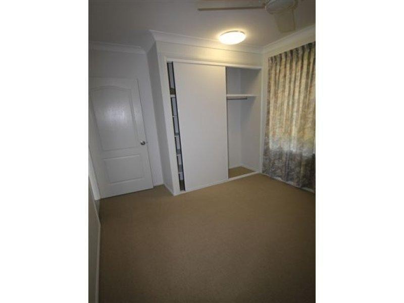 2/3 Crista Court, Kelso QLD 4815